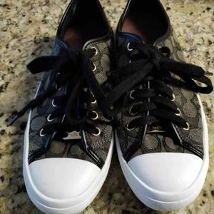 Women's sneakers 8.5